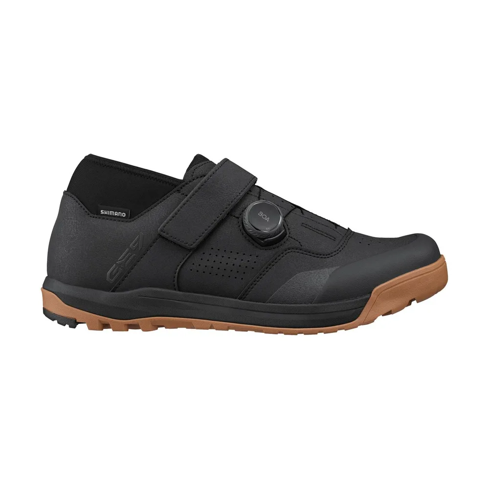 Tretry SHGE900HS čierne /Vel:38
