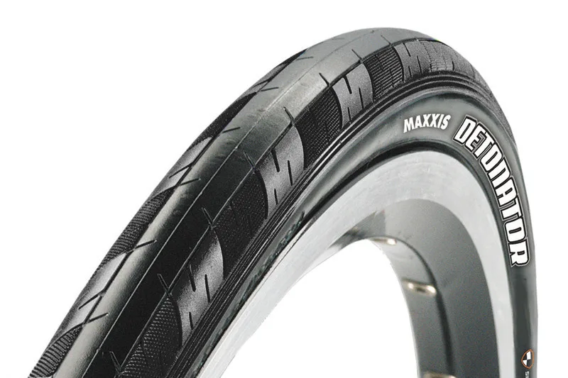 Maxxis plášť DETONATOR 700, 60TPI, kevlar