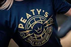 Tričko s krátkym rukávom Peaty's Pubwear Trails & Ales Crest / French Navy