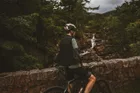 FORCE vesta WIND, sieťovaná zadná časť, čierna
