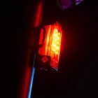 LEZYNE Zadné svetlo STRIP PRO Ai ALERT 400+
