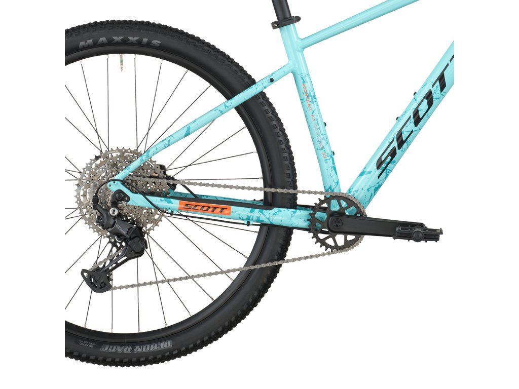 Detail pohonu Shimano CUES